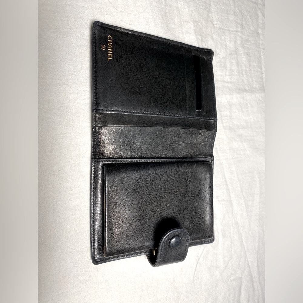 Chanel Wallet - Picture 5 of 7
